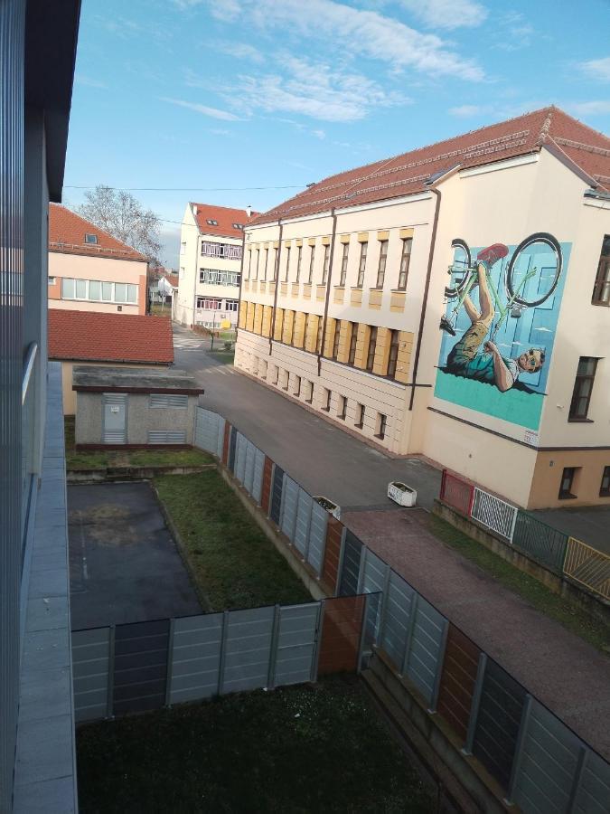 Studio Apartman Implex Apartment Đakovo Exterior photo