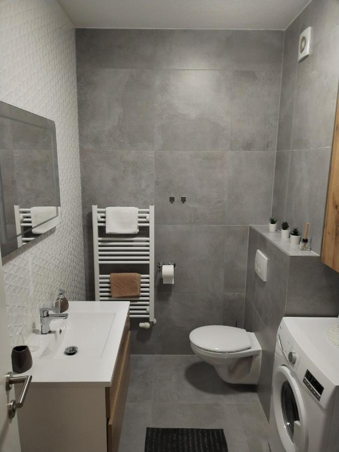 Studio Apartman Implex Apartment Đakovo Exterior photo